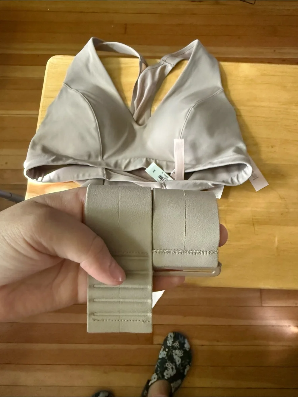 NWT Victoria's Secret Sport cream colored Racerback wrap Sports Bra size M - Picture 9 of 9